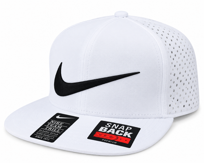 Nike Snap Back White 2026