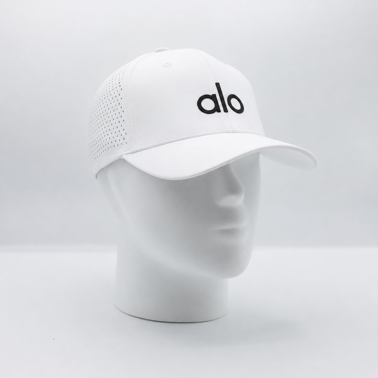ALO White White 2026